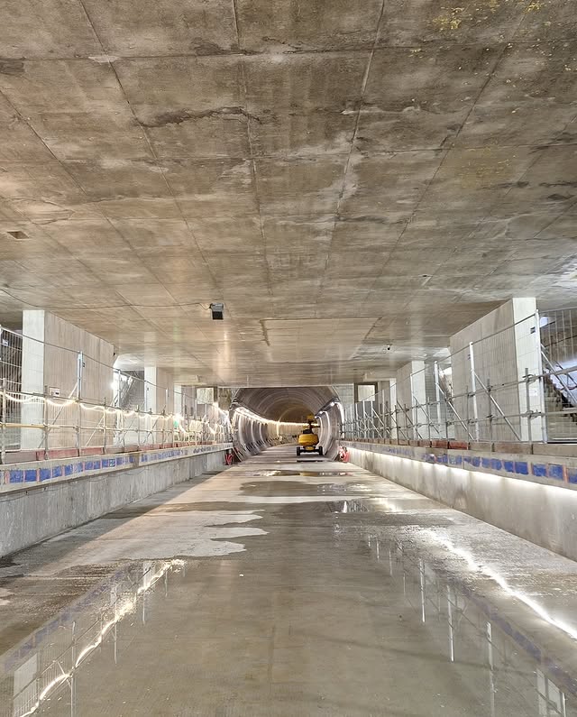 Chantier de maintenance du Minotaure & visite de la Halle de La Machine